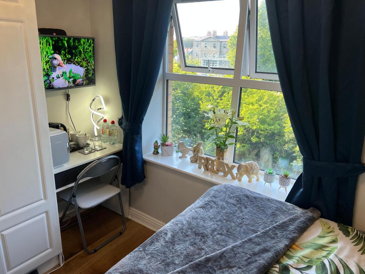 Dublin Double Room ภายนอก รูปภาพ