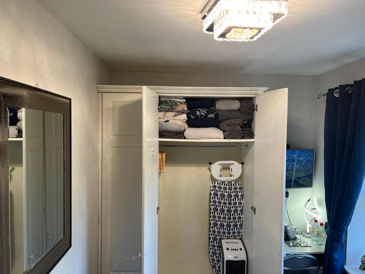 Dublin Double Room ภายนอก รูปภาพ